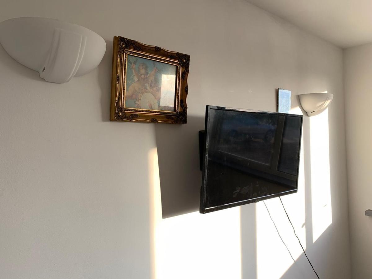 Beach Front Apartment With Free Parking, St Annes Lytham St Annes Exterior photo